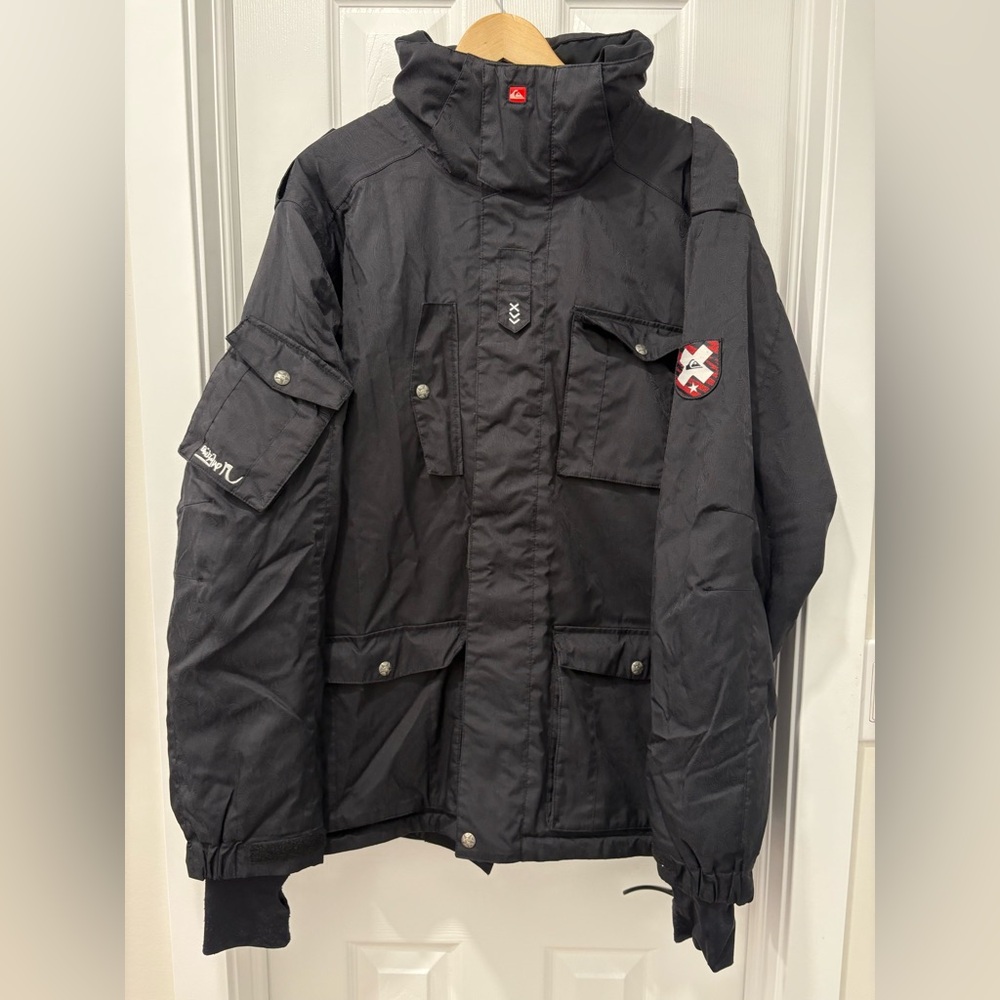 Quiksilver Shell Jacket Ski / Snowboard LARGE Y2K print LINED CLEAR OUT SALE
